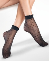 ozdobne-skarpetki-z-koronką-gabriela-puntina-czarne w kropki.jpg