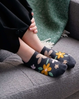 idealne-na-lato-bawełniane-stopki-damskie-w-kwiatki-steven-021-063