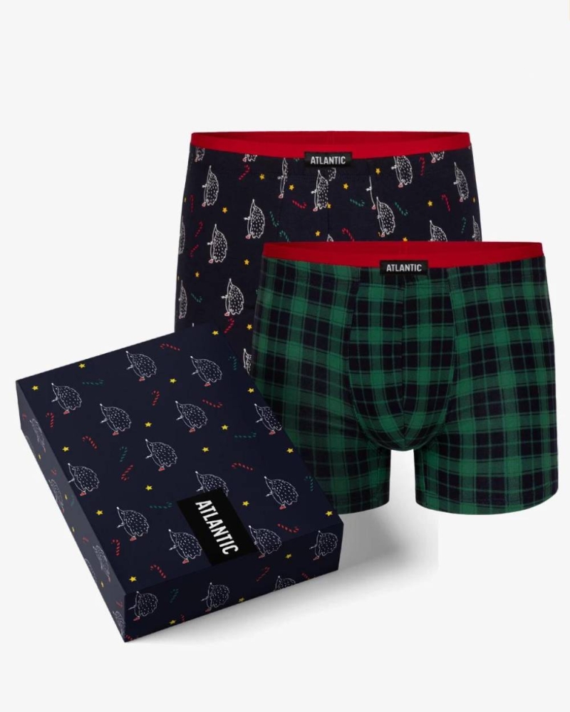 Prezentowy zestaw bokserek światecznych firmy Atlantic 2 pack szorty męskie w jeżyki i świateczną kratkę2GMH-020-doskonały pomysł na prezent mikołajkowy lub pod choinkę