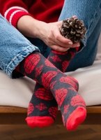 świateczne-skarpetki-na-prezent-pod-choinkę-steven-136-099-damskie-w-bombki-3