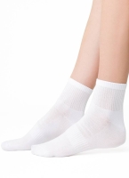 Skarpety sportowe damskie za kostkę białe Steven 026-205