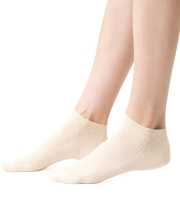 bawełniane stopki damskie w prążki steven 137 kolor kremowy.jpg