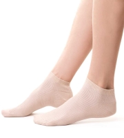 bawełniane stopki damskie w prążki steven 137 kolor beżowy