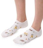 Stopki damskie w kwiatki Steven 017/030 ecru 