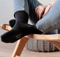 Ciepłe Skarpety damskie z wełny merynosów z frottą w stopie Steven merino 130.jpg