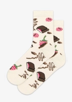 kremowe-skarpety-gatta-wedel-biała-czekoladae-skarpetki-czekolada-i-malina-kolor-white-choco