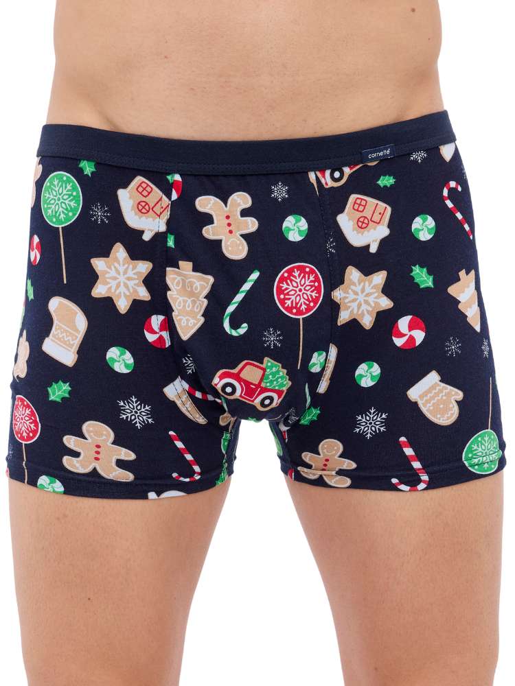 Świąteczne bokserki męskie Cornette 007-74 Granatowe bokserki z nadrukiem kolorowych pierników, lasek cukrowych i innych świątecznych smakołyków.