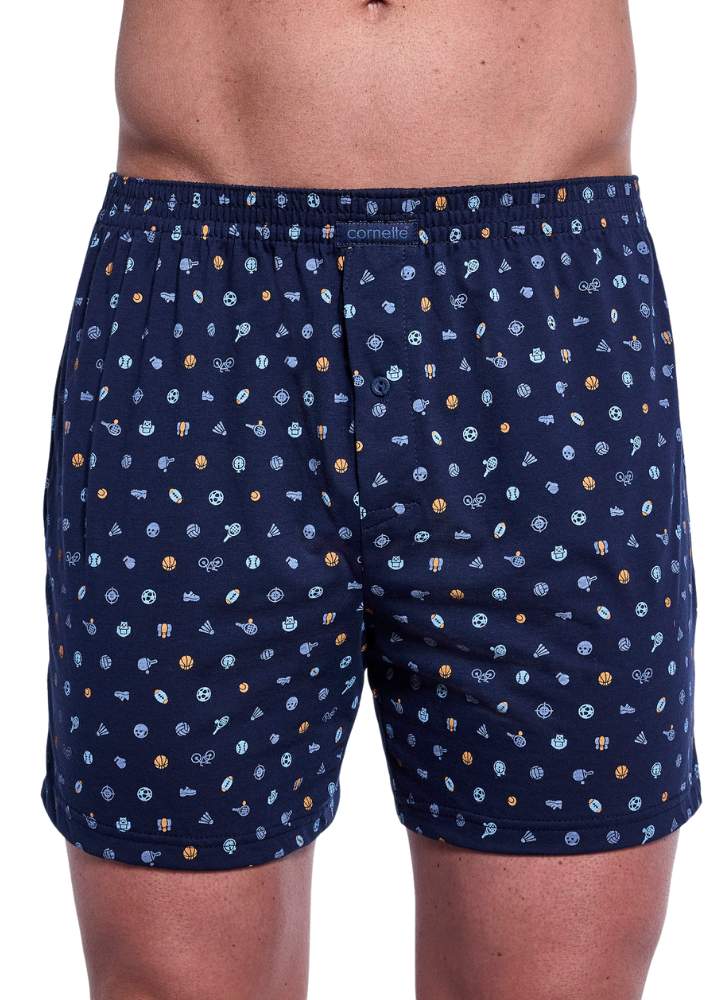 Luźne bokserki męskie w kolorze granatowym ozdobione sportowymi wzorami Cornette 002312 comfort