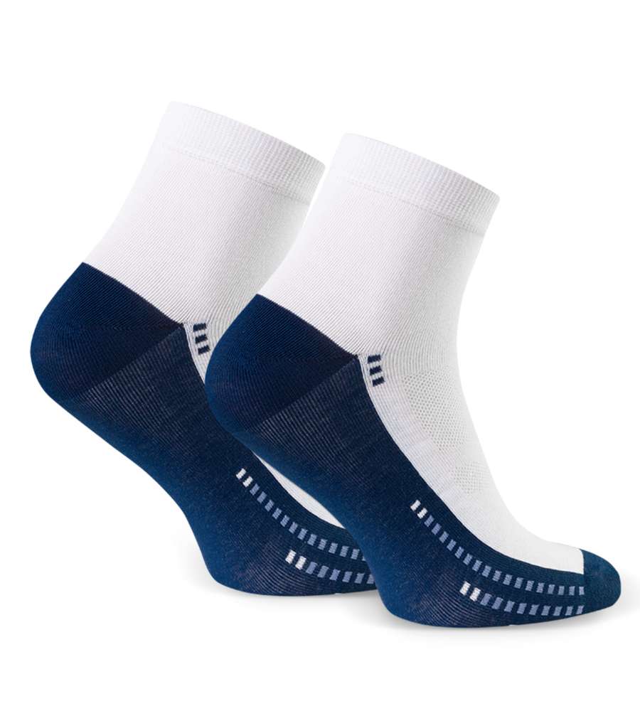 białe skarpetki z ciemną piętą za kostkę steven 054-302